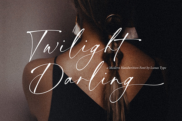 Twilight Darling Handwritten Font